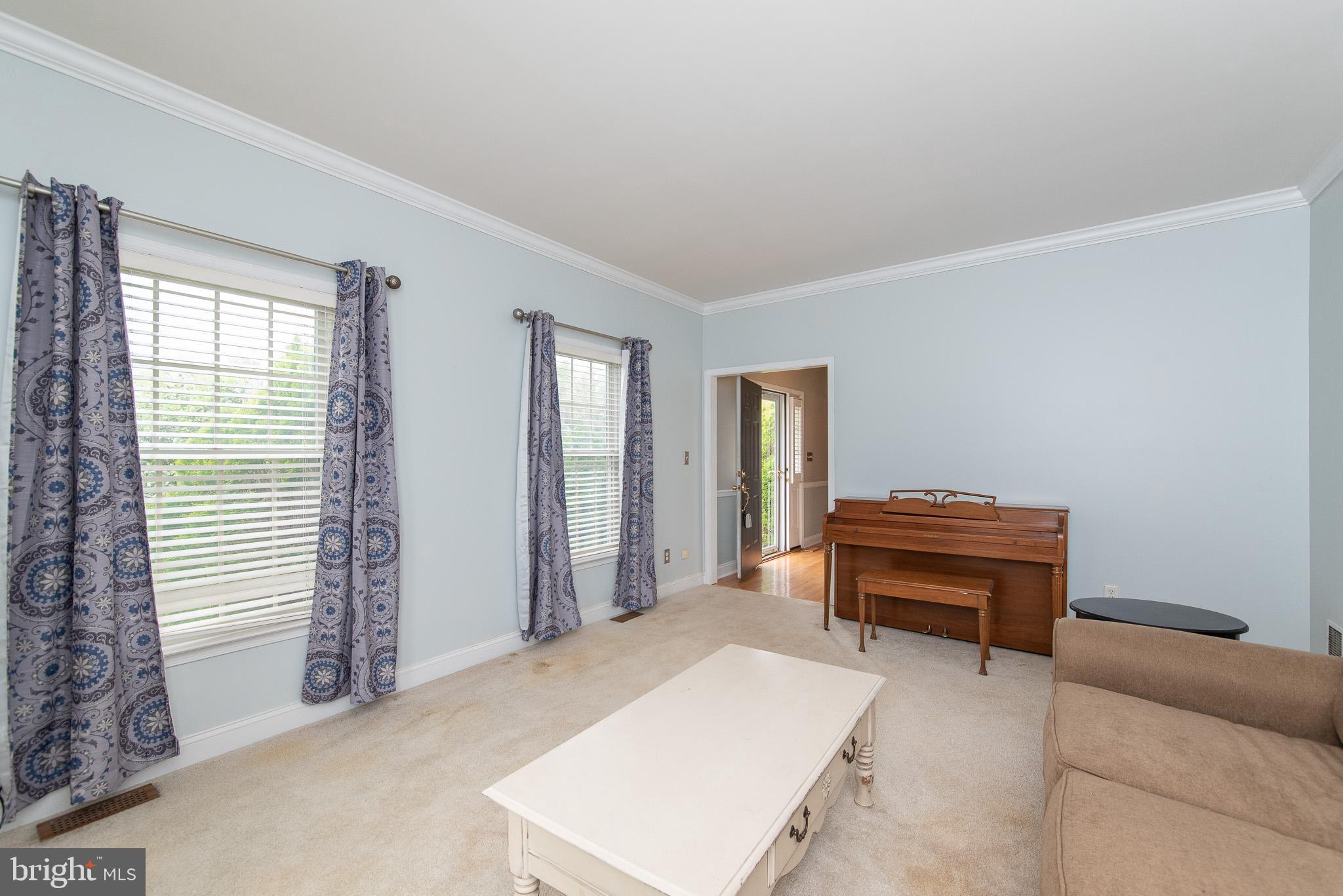 1117 Heaps Road Street, MD 21154 - Photo 6 of 57 Living Room