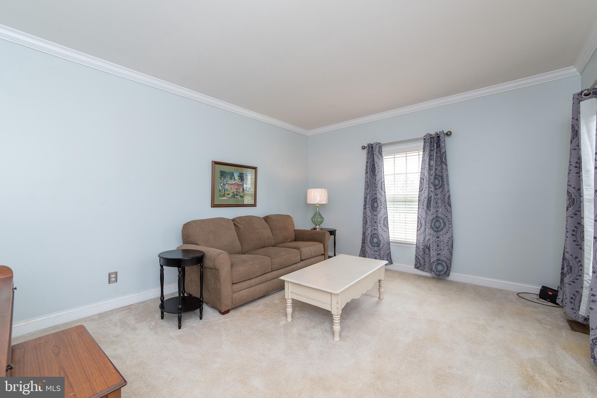 1117 Heaps Road Street, MD 21154 - Photo 8 of 57 Living Room