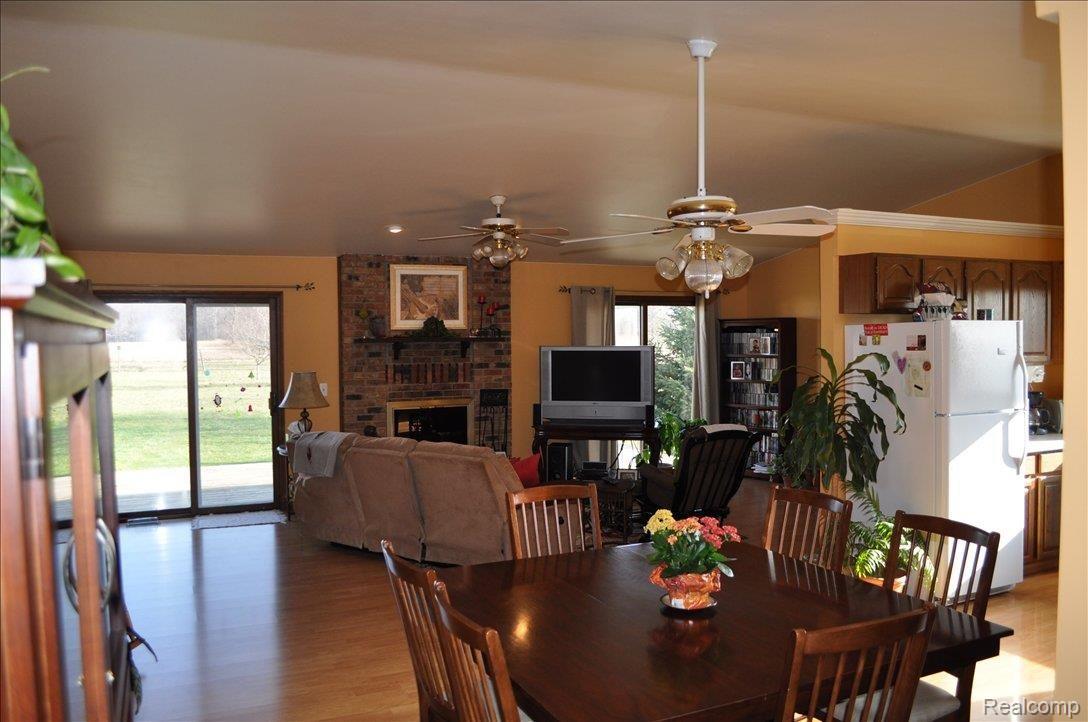 56540 Scheuer Road New Baltimore, MI 48051 - Photo 7 of 18 DSC_0030