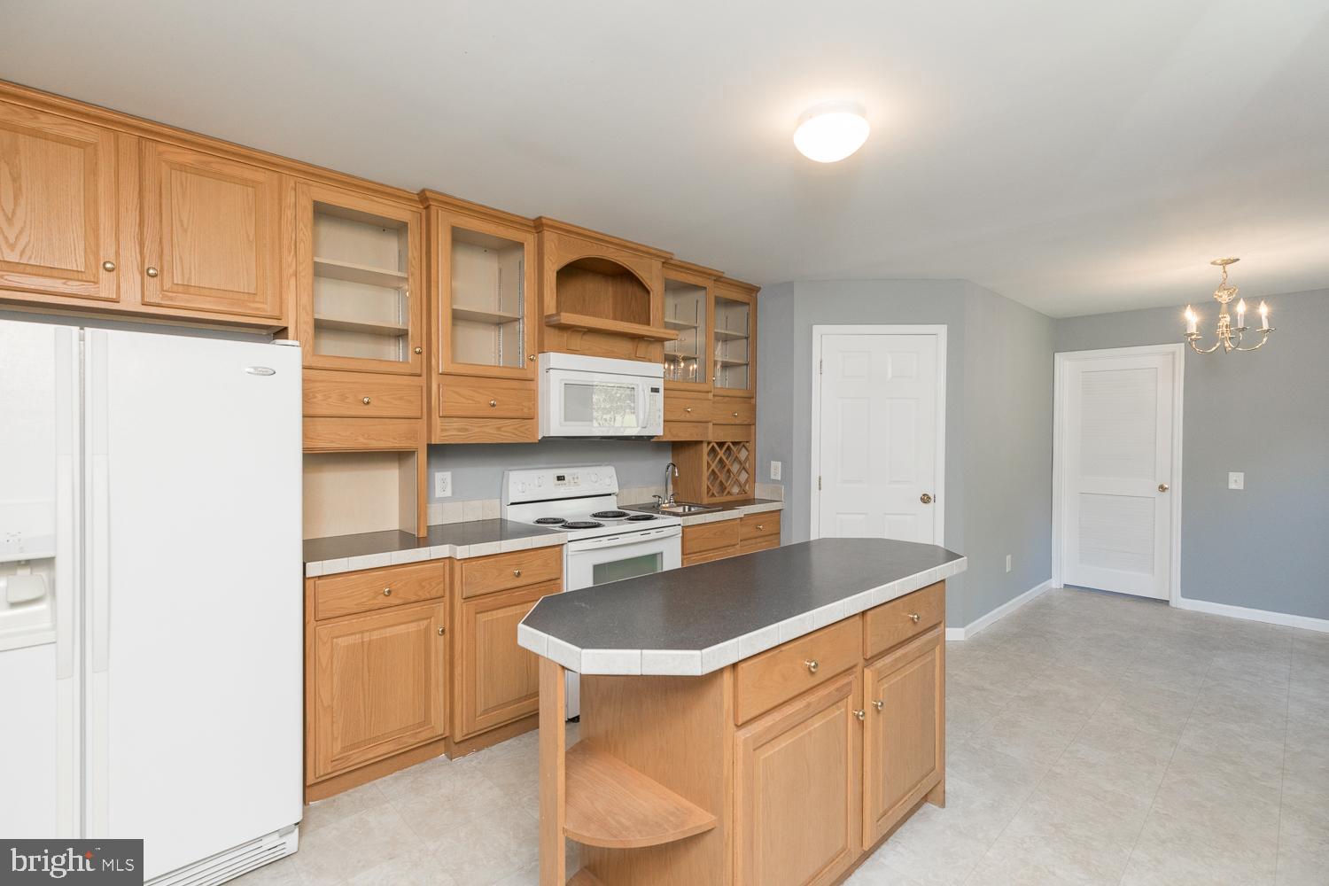 534 Perry Road Winchester, VA 22602 - Photo 11 of 25 Gallery Image 11
