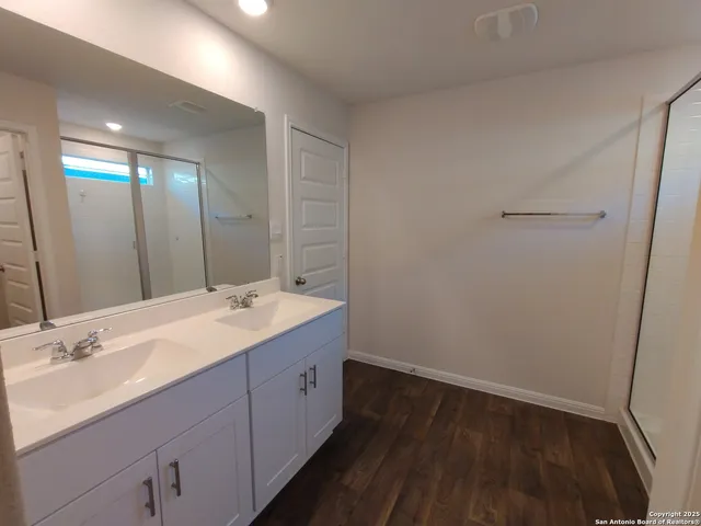 $1,900 | 315 Elephants Ear Drive, New Braunfels, TX 78130