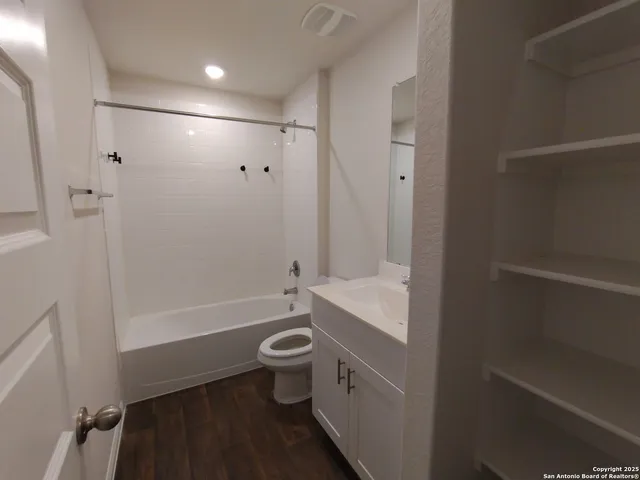 $1,900 | 315 Elephants Ear Drive, New Braunfels, TX 78130