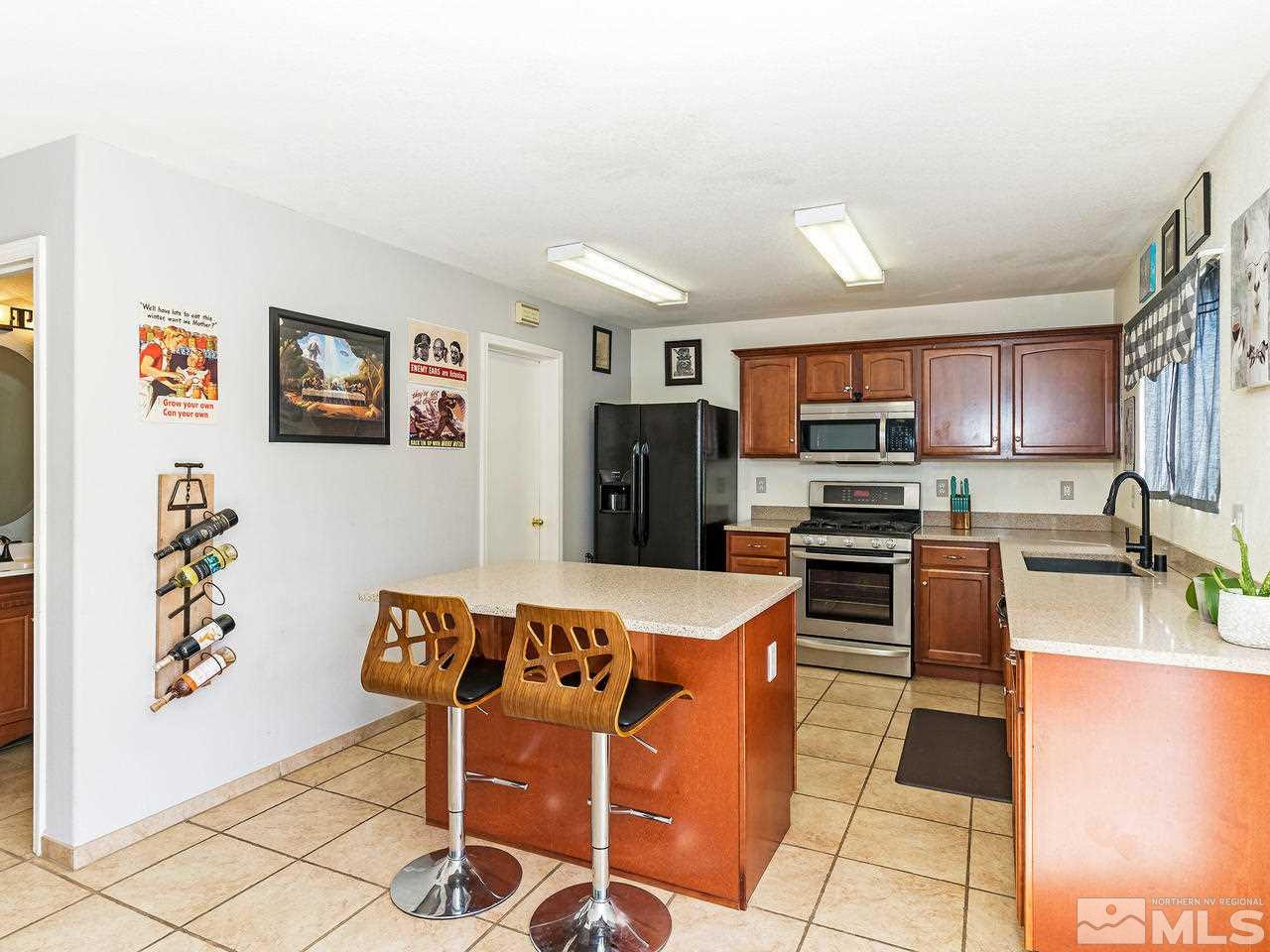 9608 Autumn Leaf Way Reno, NV 89506 - Photo 5 of 16 Photo 5