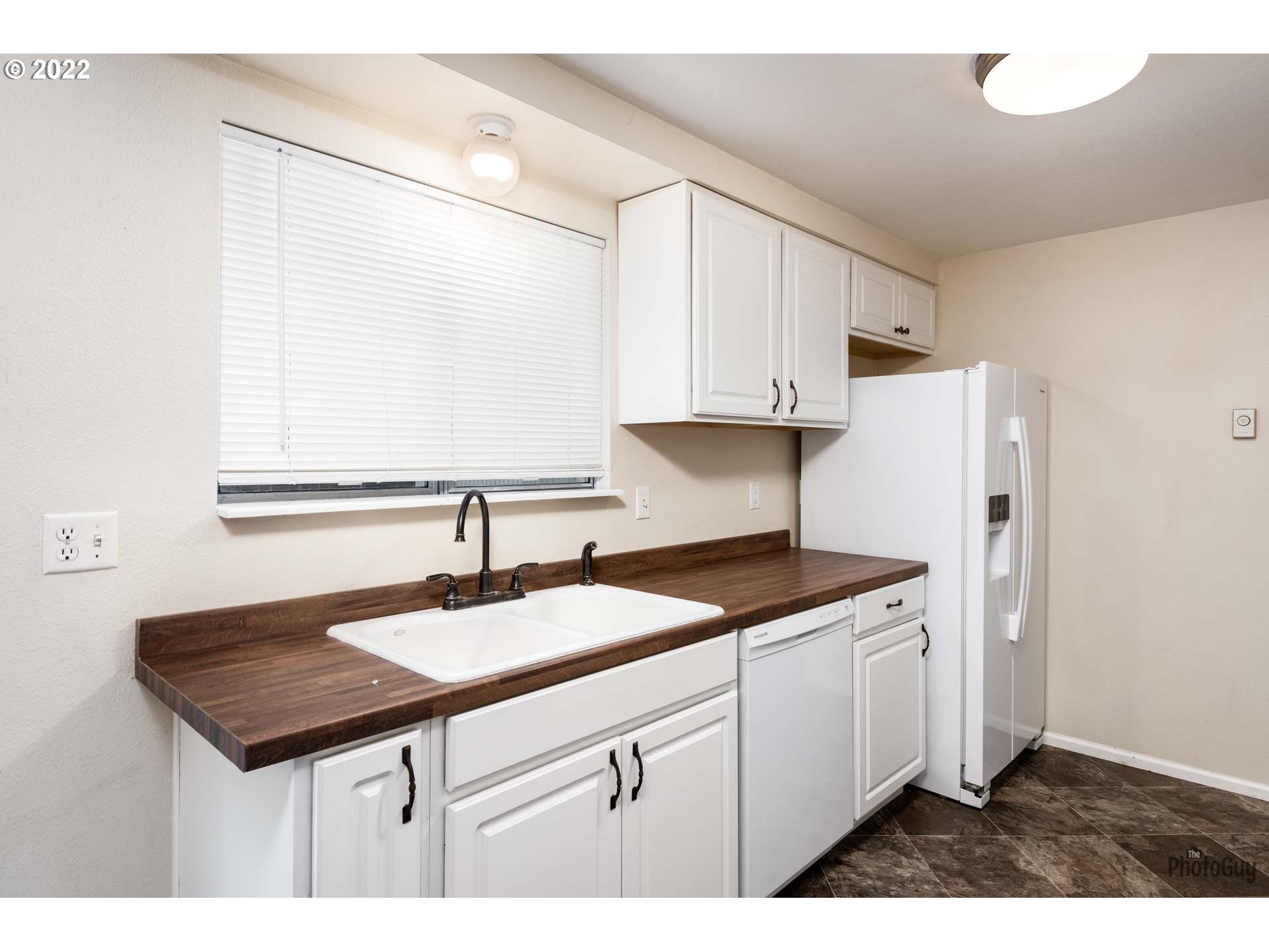 3302 Elmira Road Eugene, OR 97402 - Photo 12 of 29 Gallery Image 12