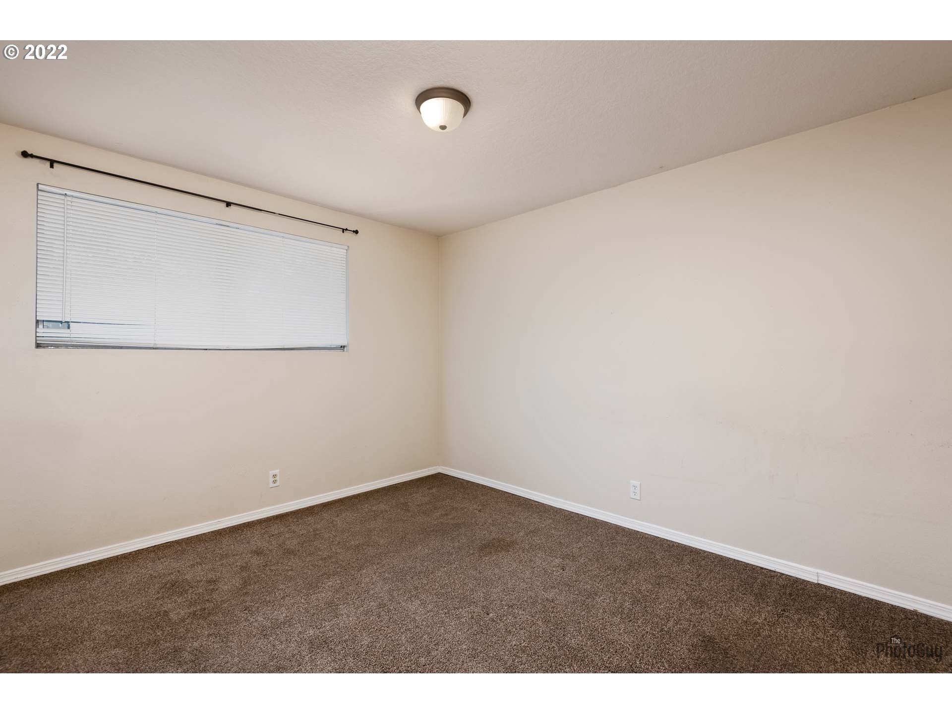 3302 Elmira Road Eugene, OR 97402 - Photo 17 of 29 Gallery Image 17