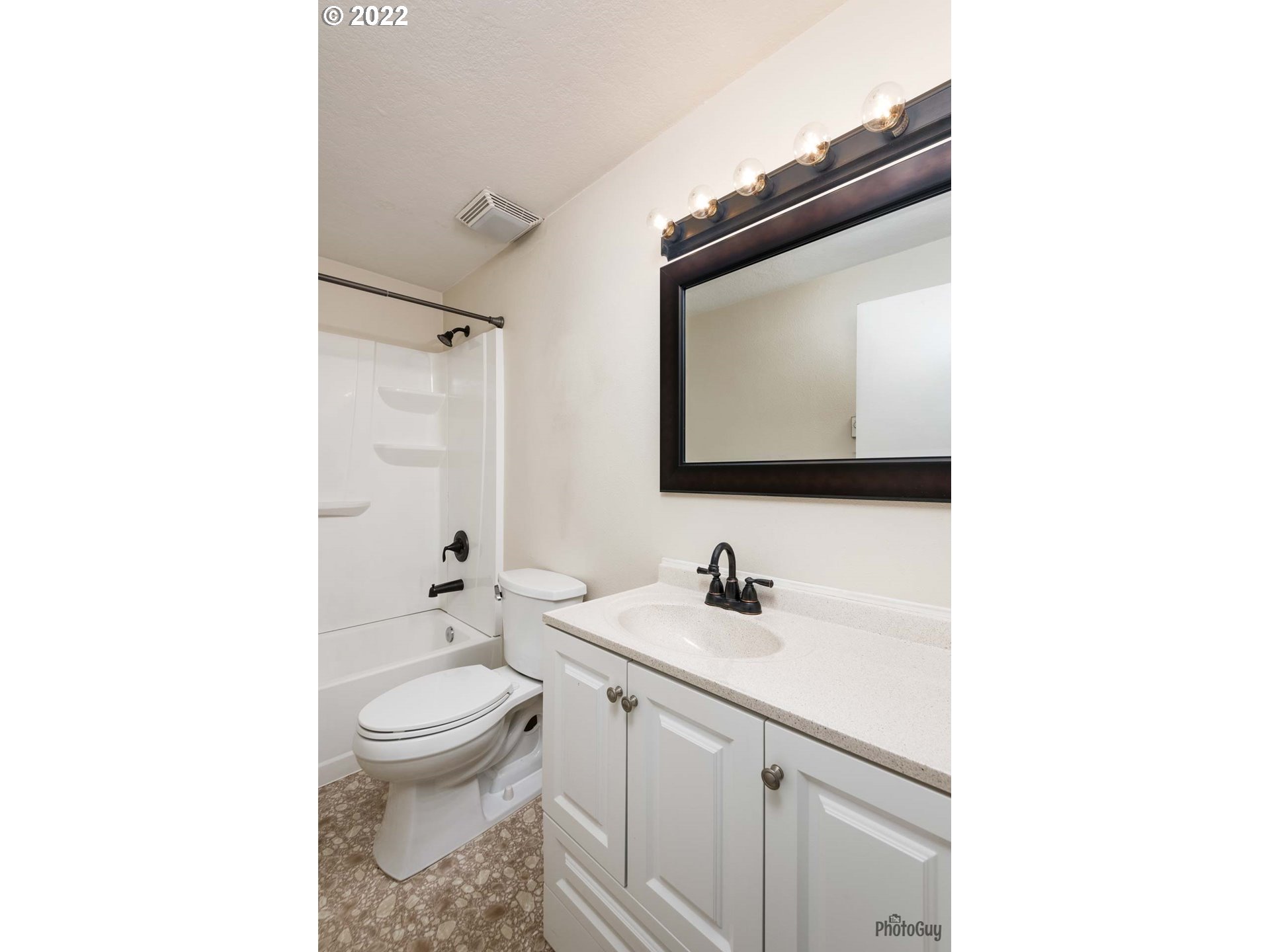 3302 Elmira Road Eugene, OR 97402 - Photo 23 of 29 Gallery Image 23