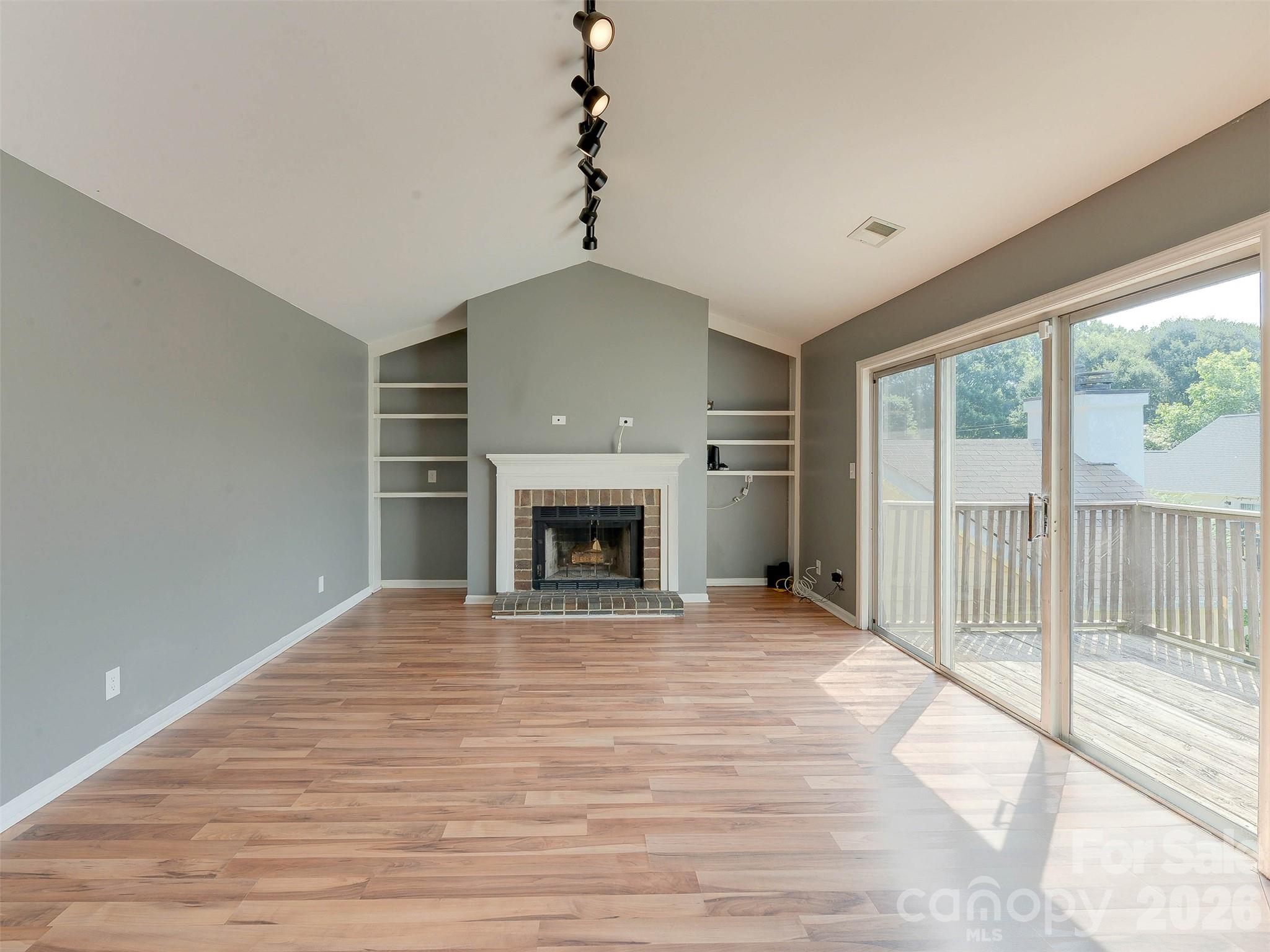 766 Marsh Road, Unit 7 Charlotte, NC 28209 - Photo 6 of 34 Gallery Image 6