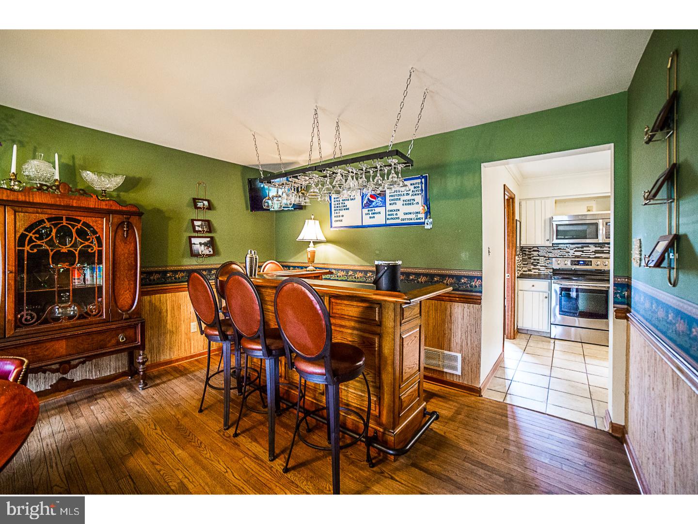 213 Knapp Road Lansdale, PA 19446 - Photo 5 of 24 Dining Room