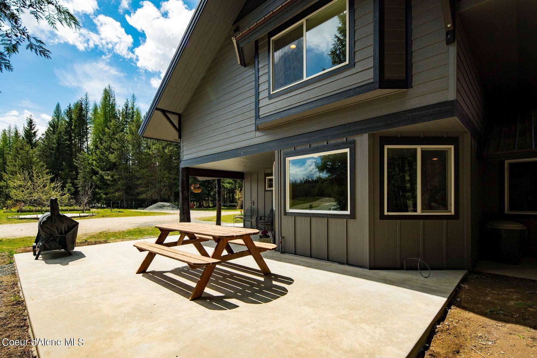 181 Calypso Lane Sandpoint, ID 83864 - Photo 4 of 61 Large patio