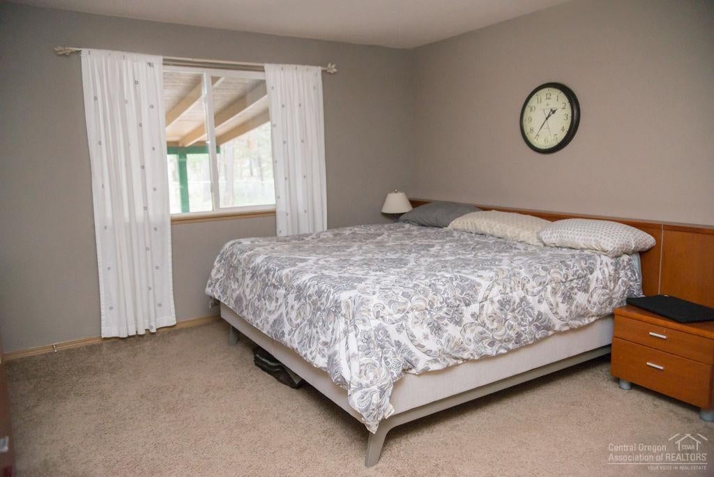 54278 Huntington Road Bend, OR 97707 - Photo 12 of 20 Additional Photo