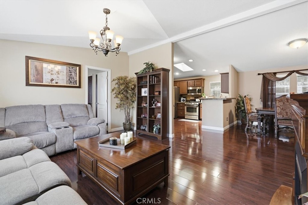 16600 Downey Avenue, Unit 104 Paramount, CA 90723 - Photo 7 of 24