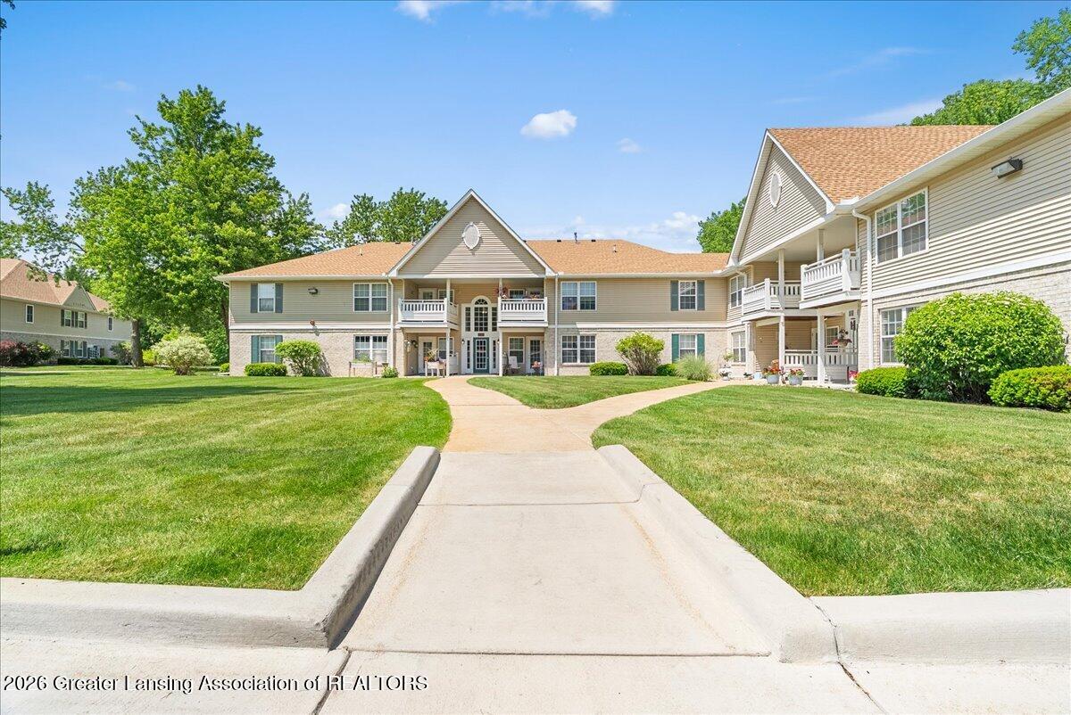 4452 Cricket Ridge Drive, Unit 204 Holt, MI 48842 - Photo 4 of 39 10-Media Jett - 10