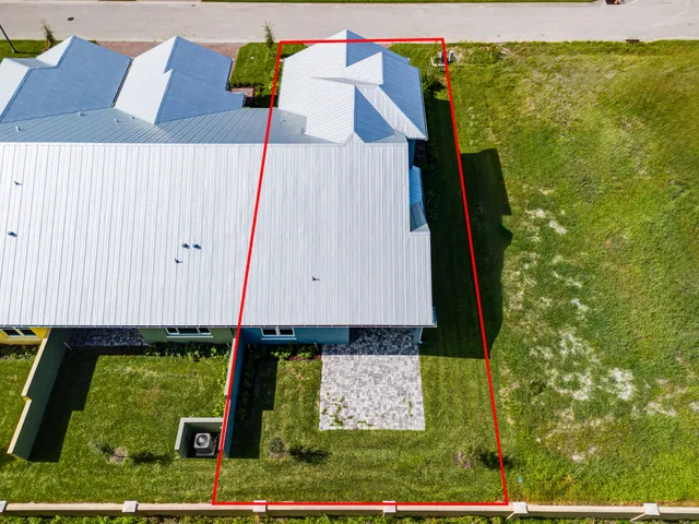 $634,700 | 2005 Bridgepointe Circle, Unit 97, Vero Beach, FL 32967