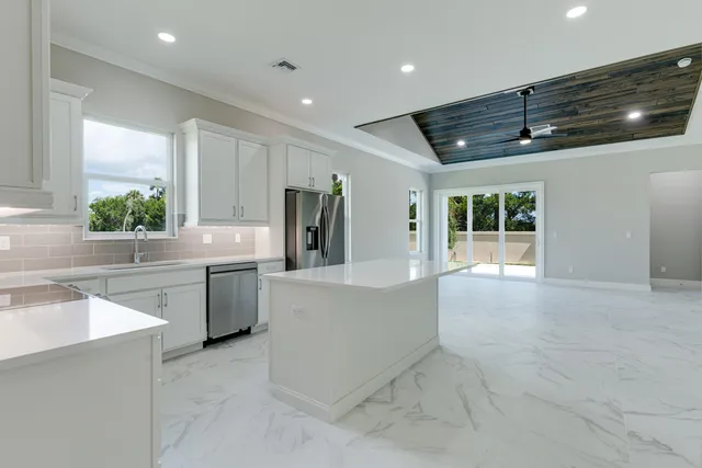 $634,700 | 2005 Bridgepointe Circle, Unit 97, Vero Beach, FL 32967