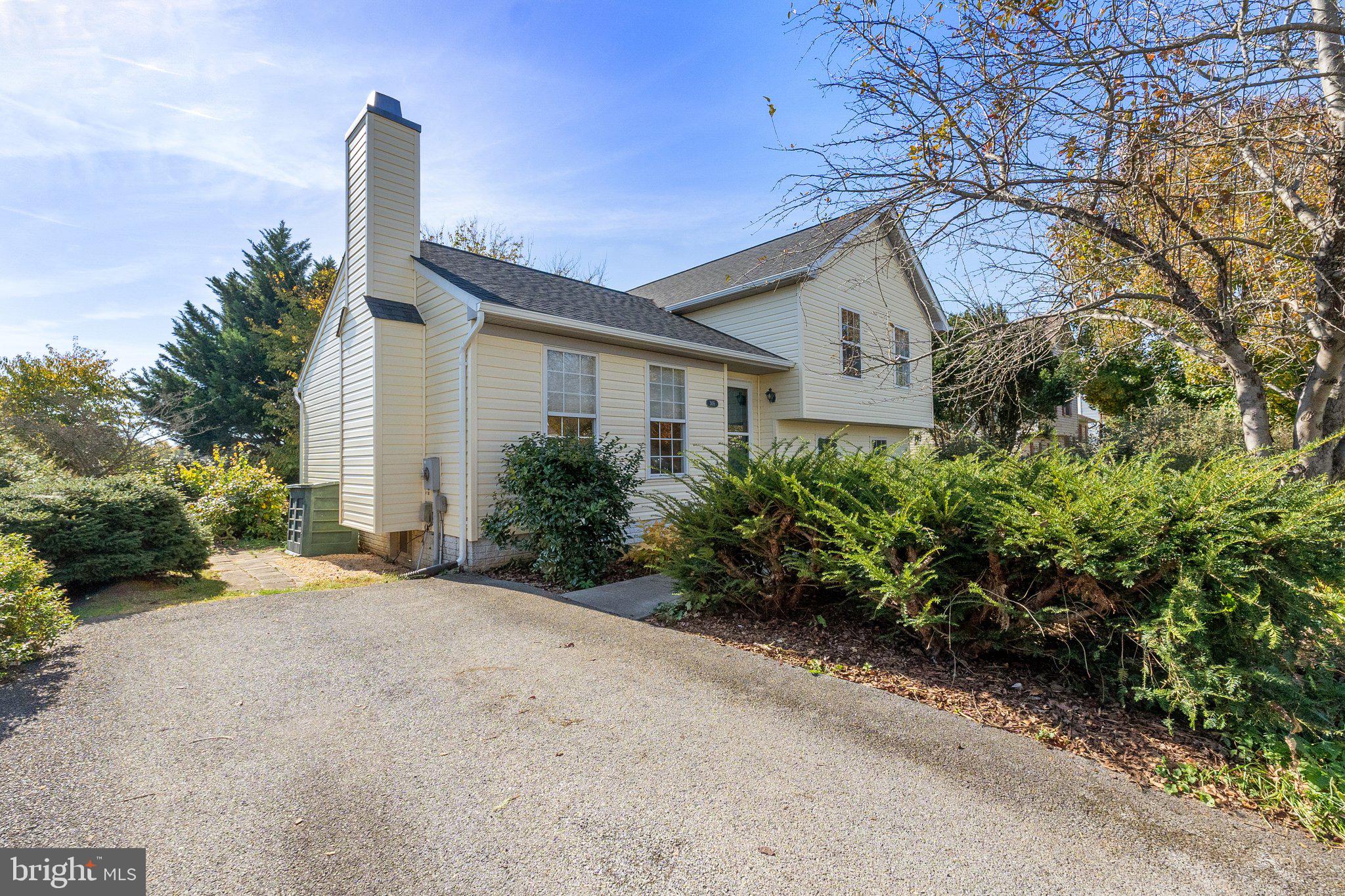 305 Crosswinds Drive Charles Town, WV 25414 - Photo 10 of 40