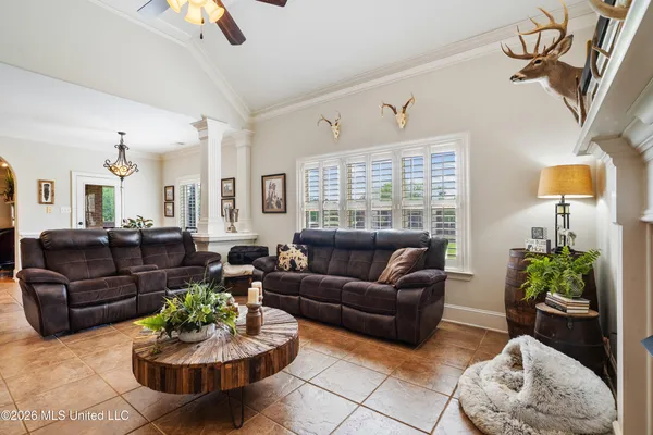 $629,900 | 4101 Dawkins Farm Drive, Olive Branch, MS 38654