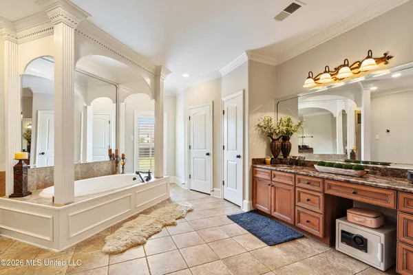 $629,900 | 4101 Dawkins Farm Drive, Olive Branch, MS 38654