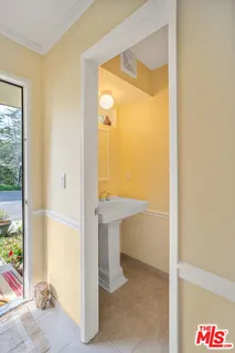 a view of an entryway