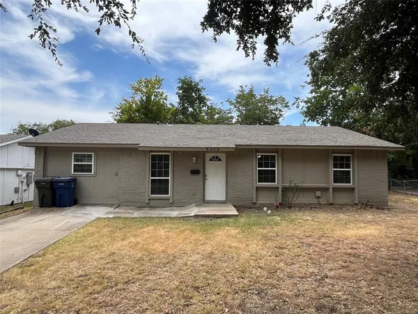 $1,900 | 5313 Preston Trail, Garland, TX 75043