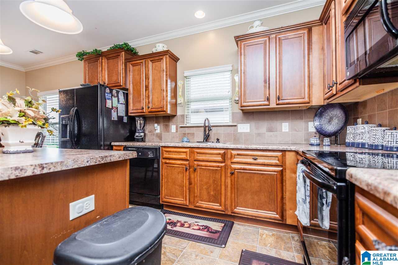 2059 Kerry Circle Calera, AL 35040 - Photo 15 of 37