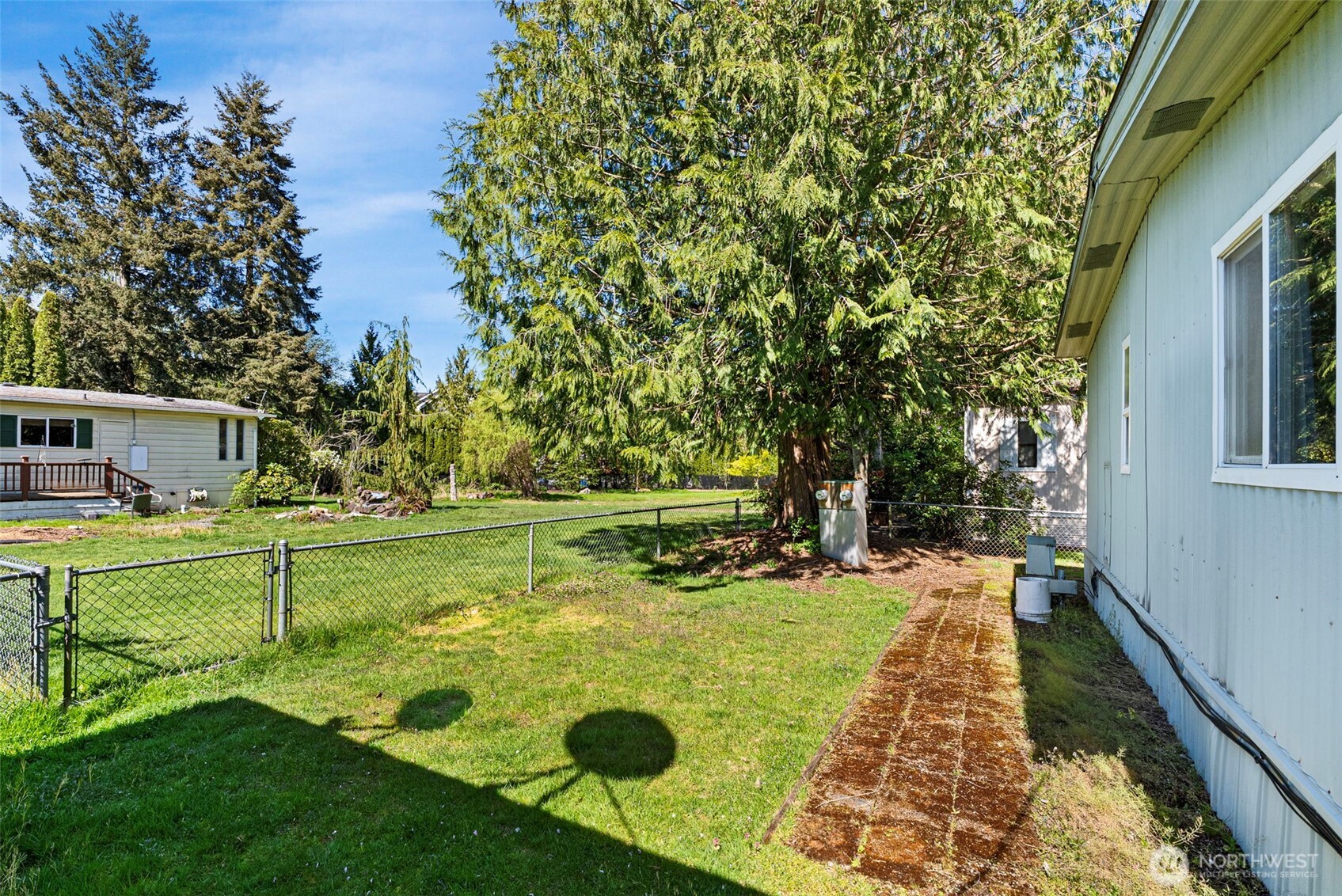 2200 196th Street Southeast, Unit 43 Bothell, WA 98012 - Photo 22 of 31 swimming pool view with a garden space