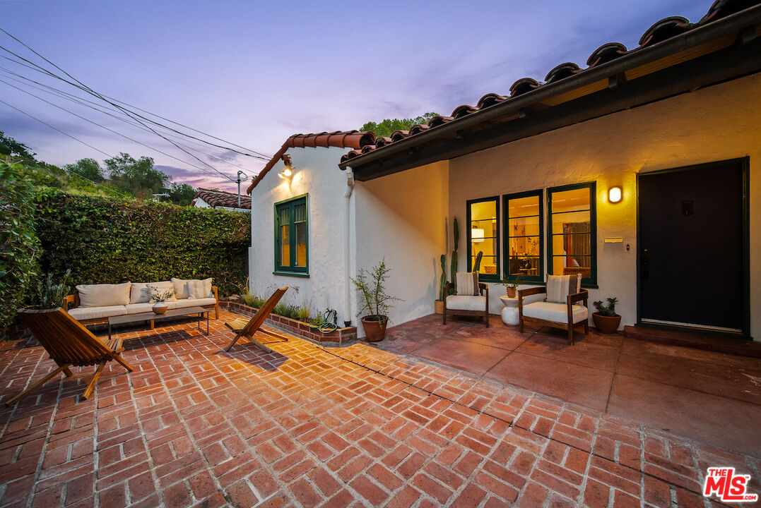 5260 Raber Street Los Angeles, CA 90042 - Photo 2 of 55