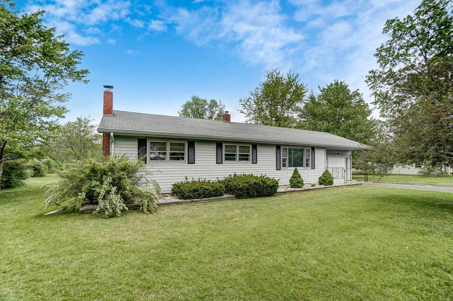 4808 West Cook Road Fort Wayne, IN 46818 - Photo 3 of 34