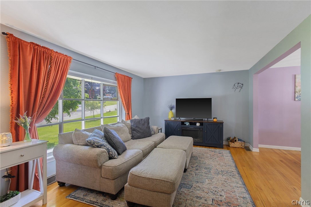 7 Devon Place Camillus, NY 13031 - Photo 5 of 43