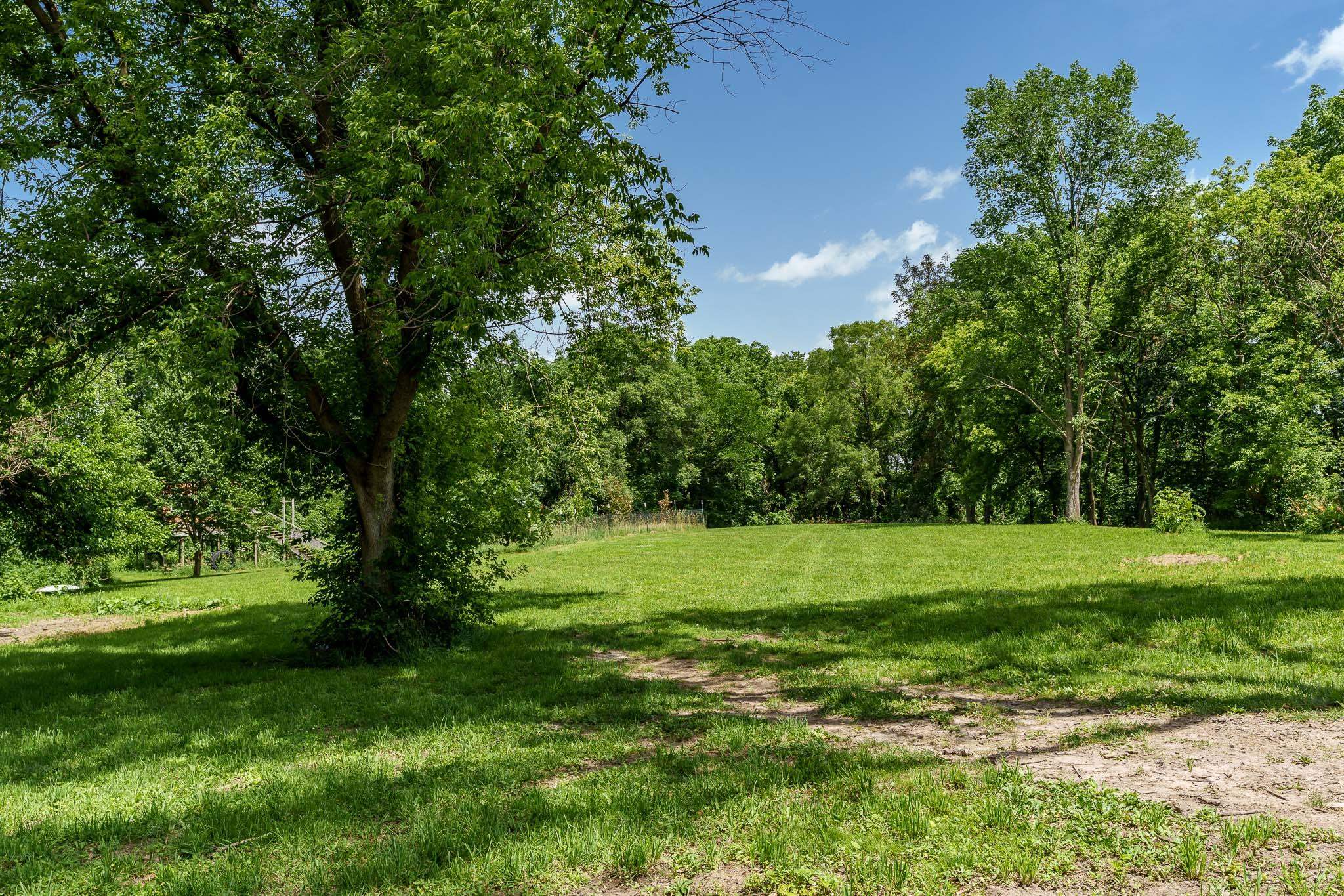 2137 West Creedy Road Beloit, WI 53511 - Photo 17 of 57