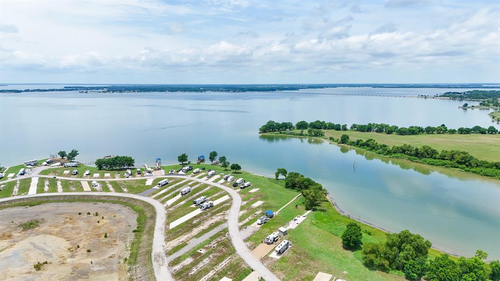5096 Waterfront Road Kerens, TX 75144 - Photo 6 of 11 a view of beach and patio