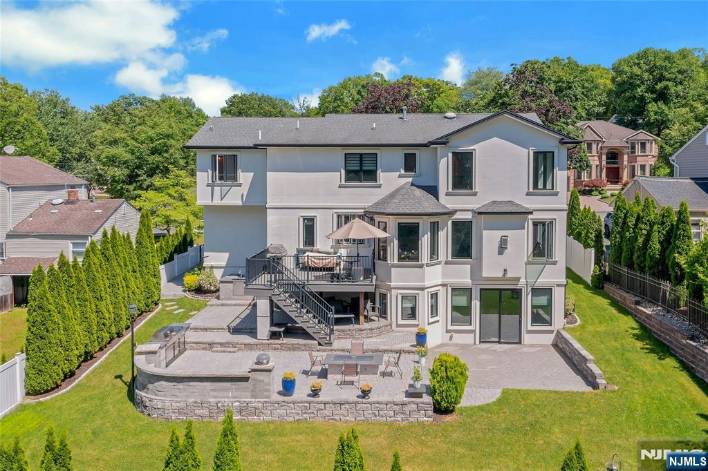 697 Terrace Drive Paramus, NJ 07652 - Photo 30 of 30