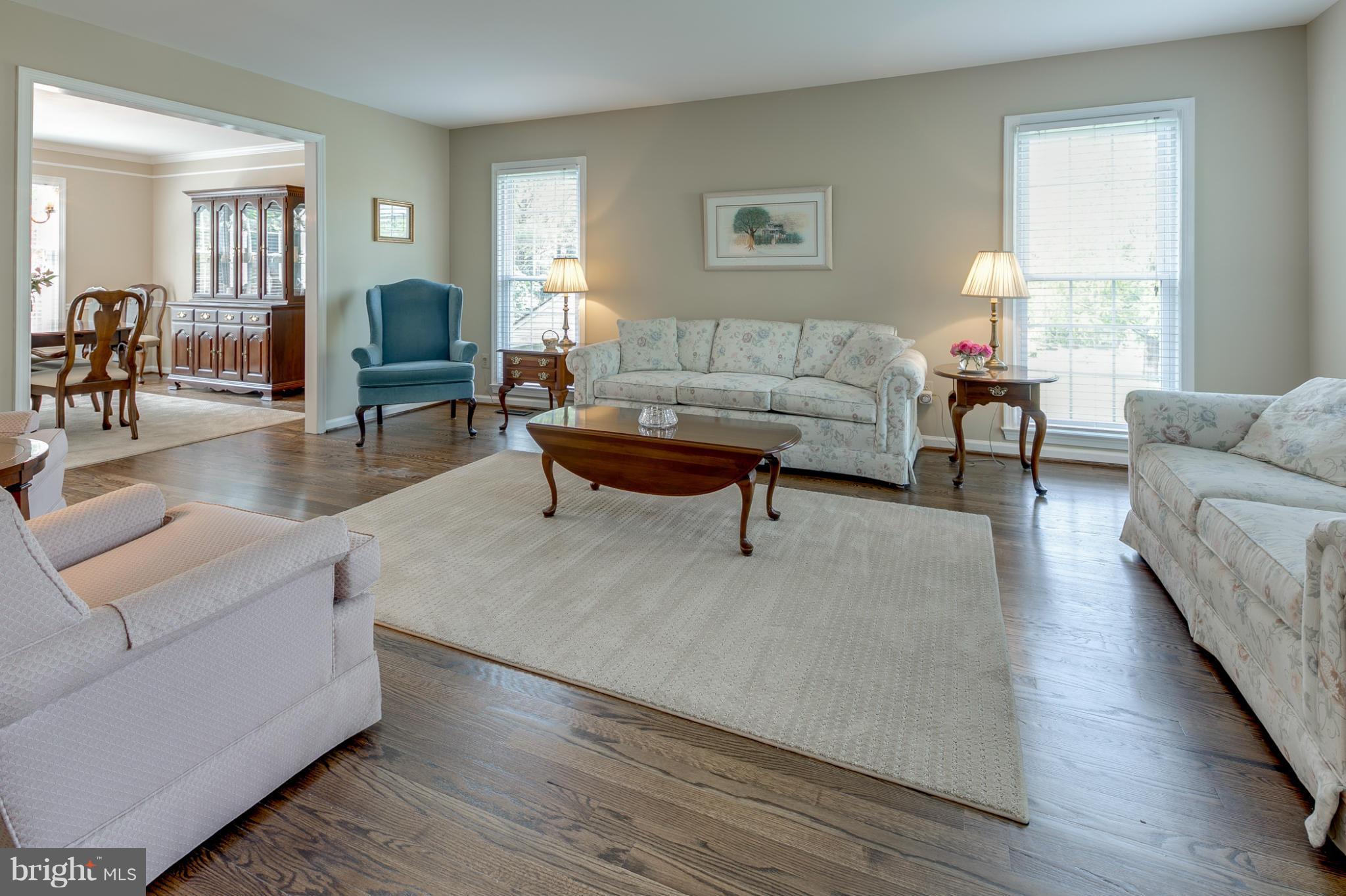 204 Farmgate Lane Silver Spring, MD 20905 - Photo 3 of 30 Living Room