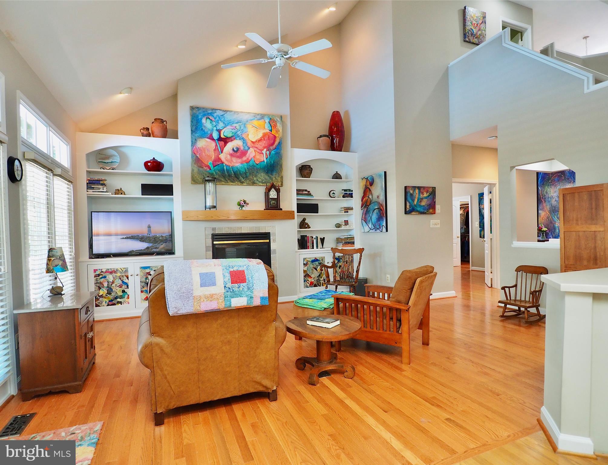 1312 Red Hawk Circle Reston, VA 20194 - Photo 14 of 48 Living room with cathedral ceilings