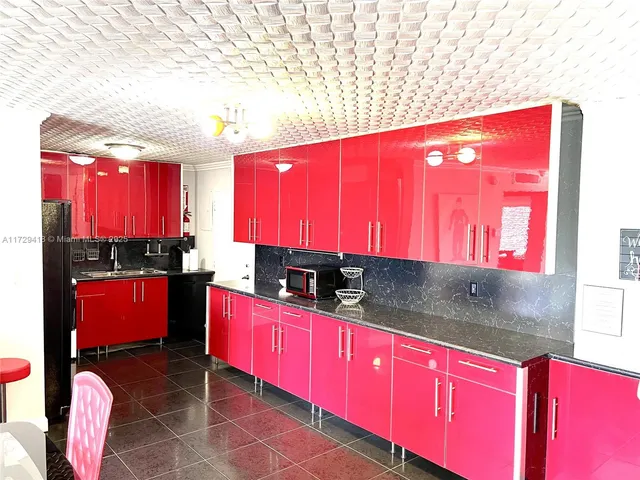 $2,950 | 200 178th Drive, Unit 609, Sunny Isles Beach, FL 33160