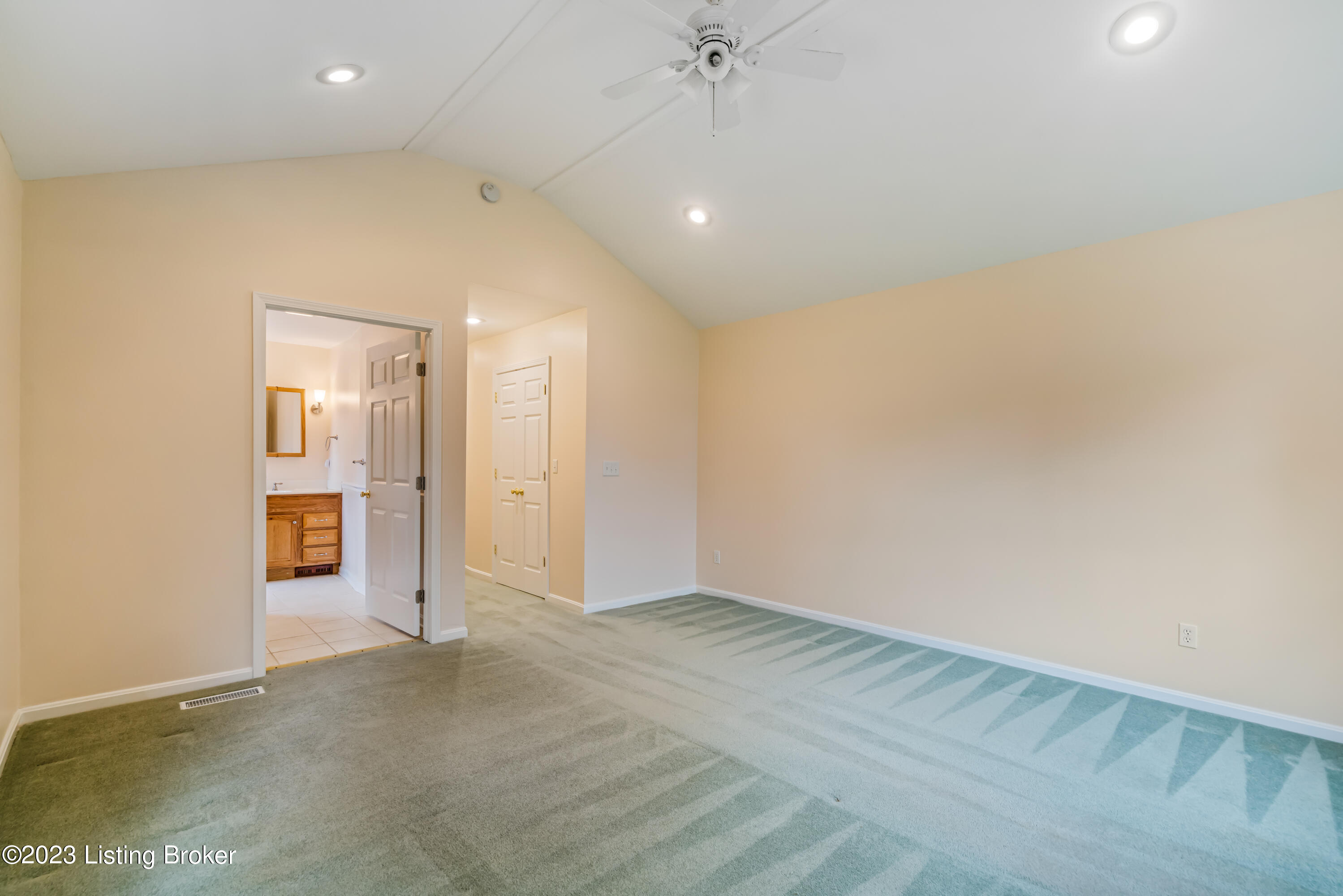 212 Brunswick Road Louisville, KY 40207 - Photo 17 of 41 212brunswick (33)