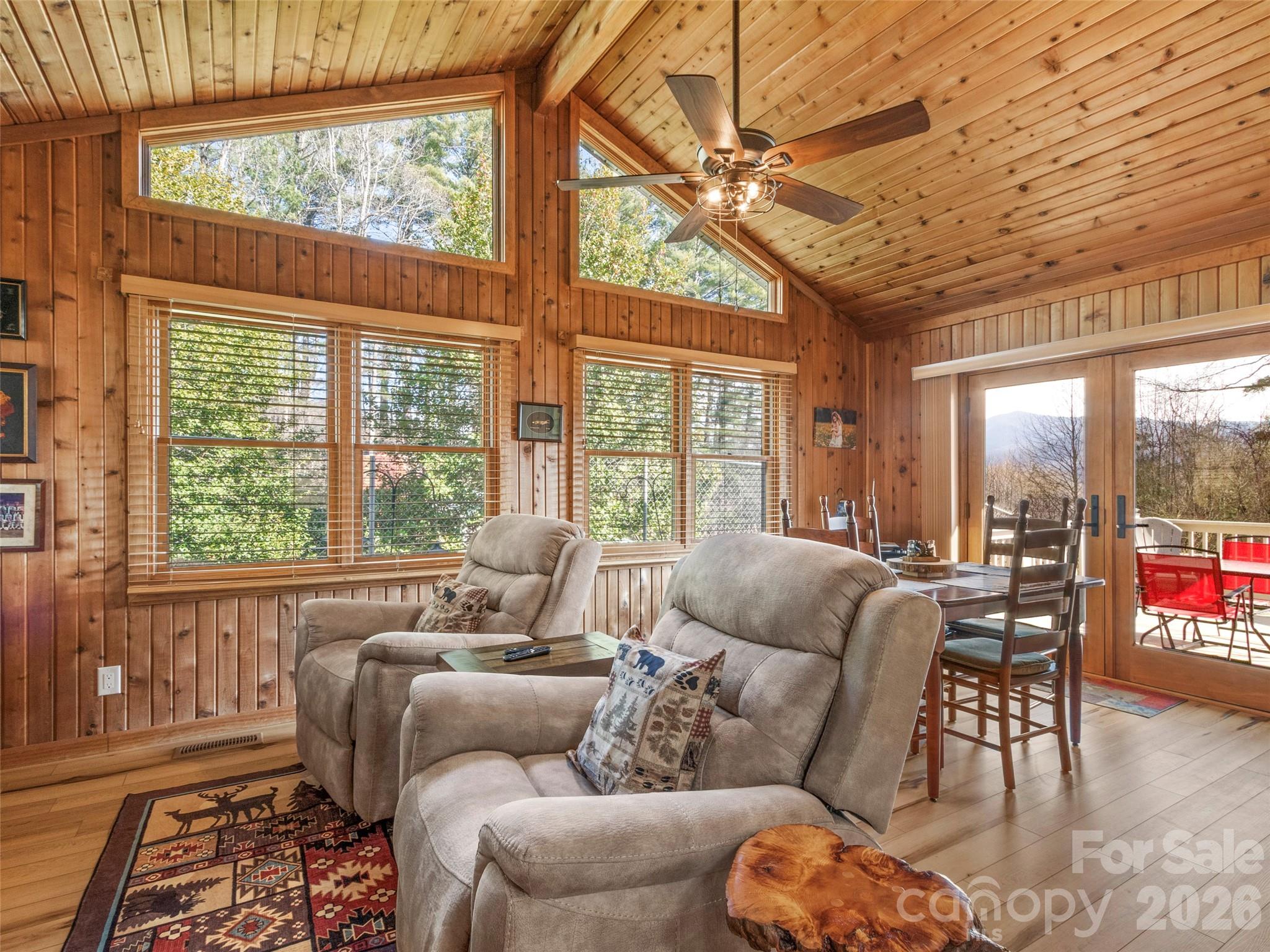 342 Mountain View Road Burnsville, NC 28714 - Photo 14 of 44