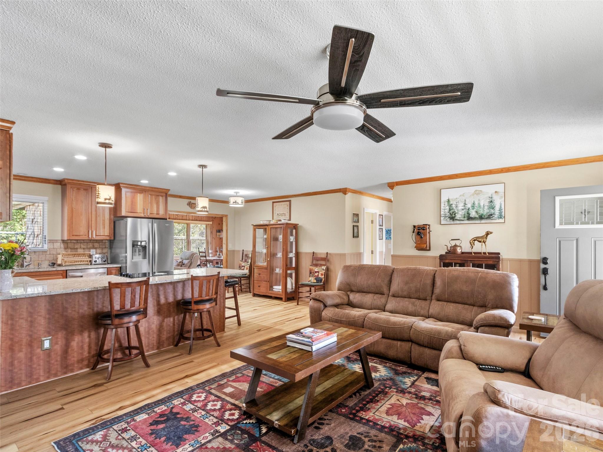 342 Mountain View Road Burnsville, NC 28714 - Photo 9 of 44