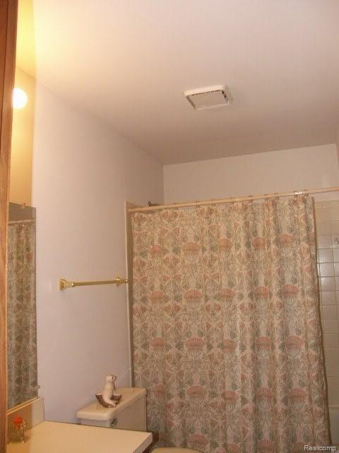 9601 Dolan Road Columbus, MI 48063 - Photo 16 of 21 bath