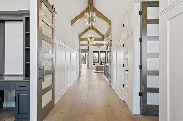 $1,236,173 | 2070 Northwest O'Brien Road, Lee's Summit, MO 64081