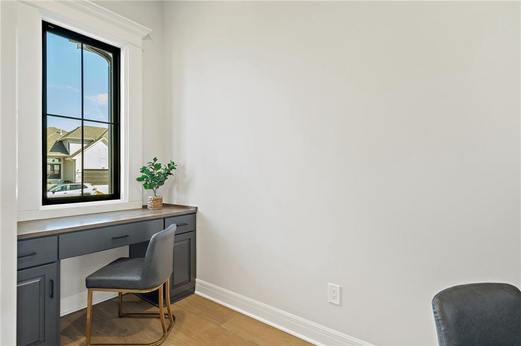 2070 Northwest O'Brien Road Lee's Summit, MO 64081 - Photo 2 of 12