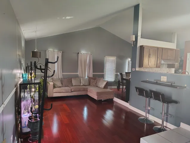 $225,500 | 2736 East Goodrich Avenue, Burnham, IL 60633