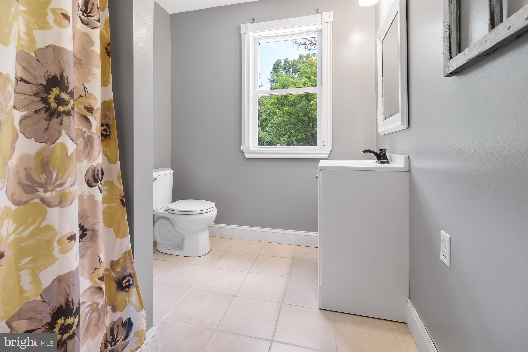 4815 Telegraph Road Elkton, MD 21921 - Photo 15 of 26 Main level full bath.
