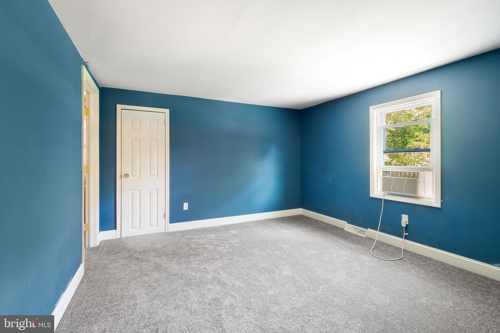 4815 Telegraph Road Elkton, MD 21921 - Photo 17 of 26 Very large bedroom 3. upstairs.