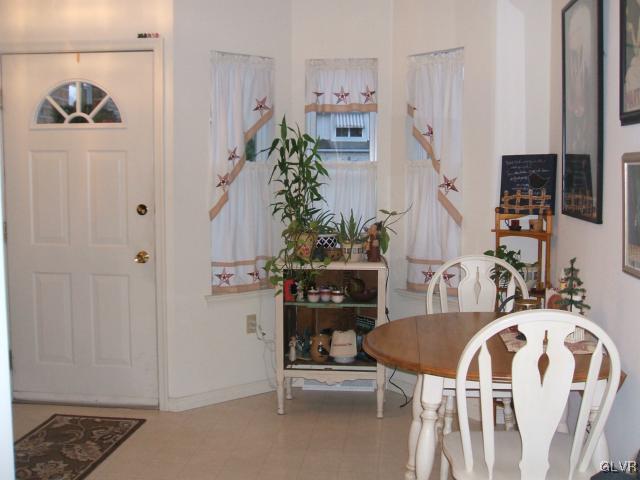 1240 Old Gate Road Northampton, PA 18067 - Photo 4 of 39 Open Concept entrance into foyer and modern eat-in