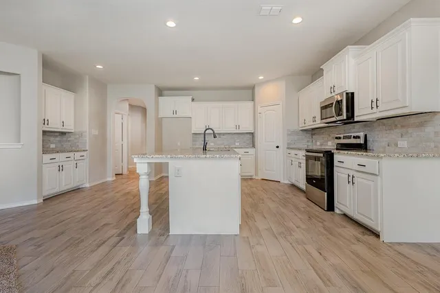 $395,000 | 928 Dove Cove, Argyle, TX 76226