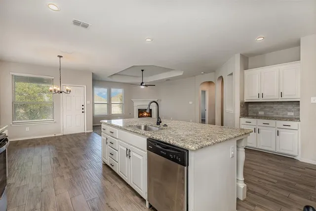 $395,000 | 928 Dove Cove, Argyle, TX 76226