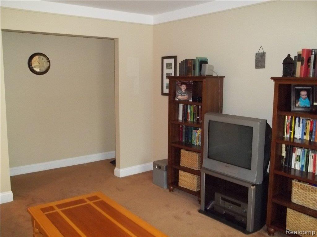 787 Meadowlake Road Canton, MI 48188 - Photo 3 of 22 Living Room 2