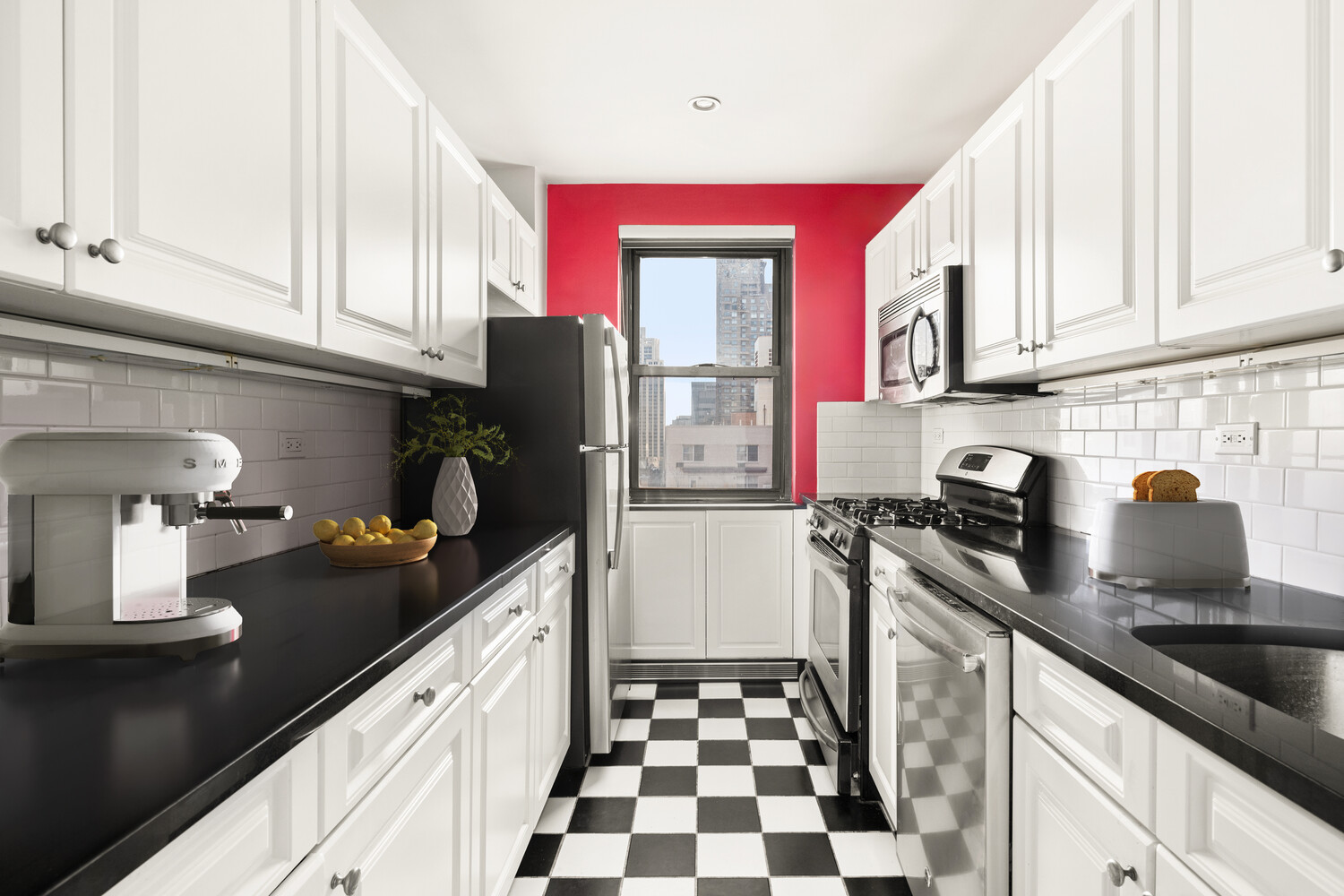 233 East 69th Street, Unit 12L Manhattan, NY 10021 - Photo 9 of 10