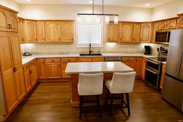 $369,900 | 1495 West Crane Pond Drive, Marion, IN 46952