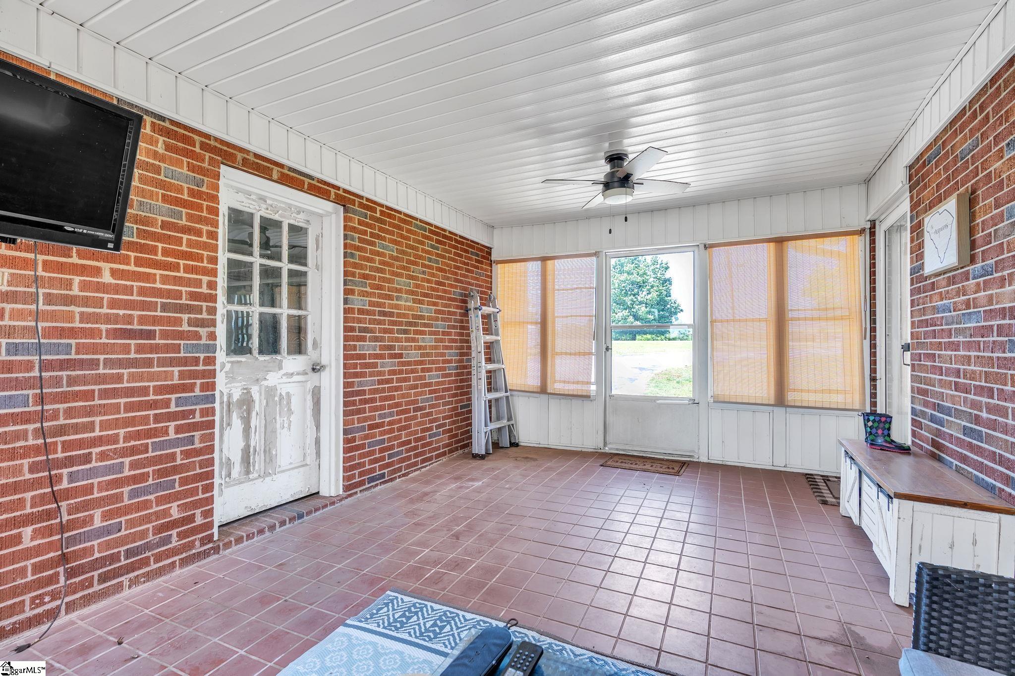 101 Colonial Lane Simpsonville, SC 29681 - Photo 28 of 43